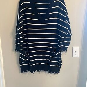 JODIFL Black and White Striped Top